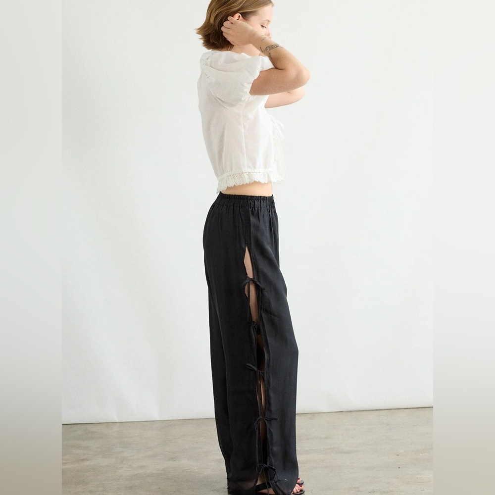 Lisa Says Gah Black Straight-Leg Tie-Slit Pants